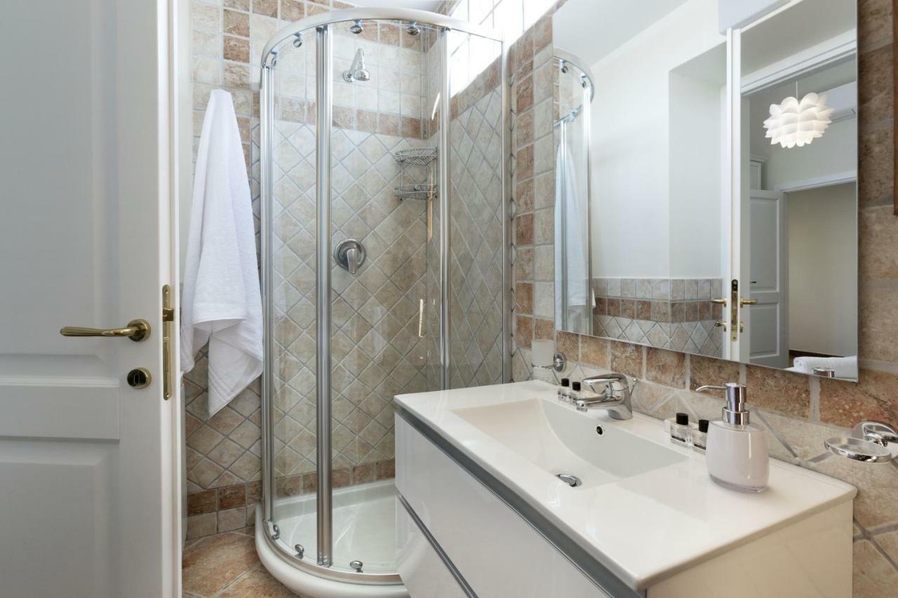 Luxury Rooms & Suites Олбия Екстериор снимка